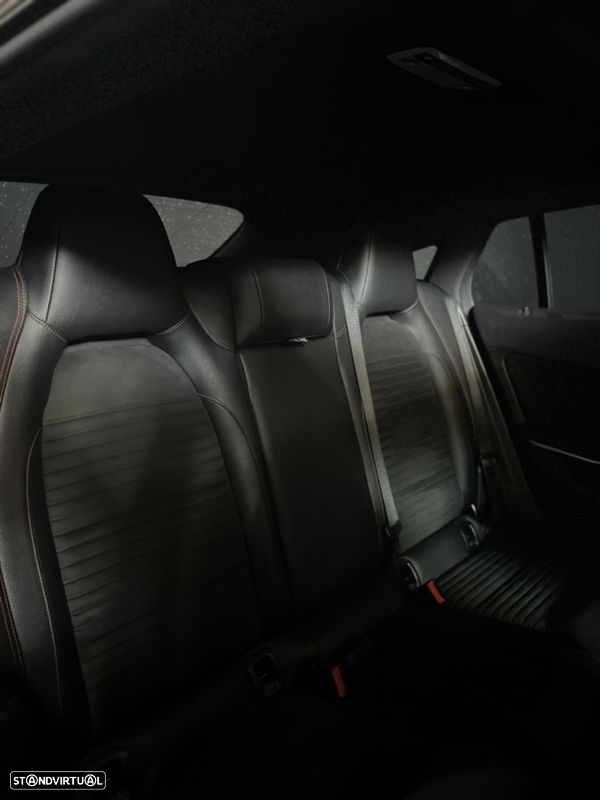 Mercedes-Benz CLA 220 d Shooting Brake AMG Line Aut. - 28