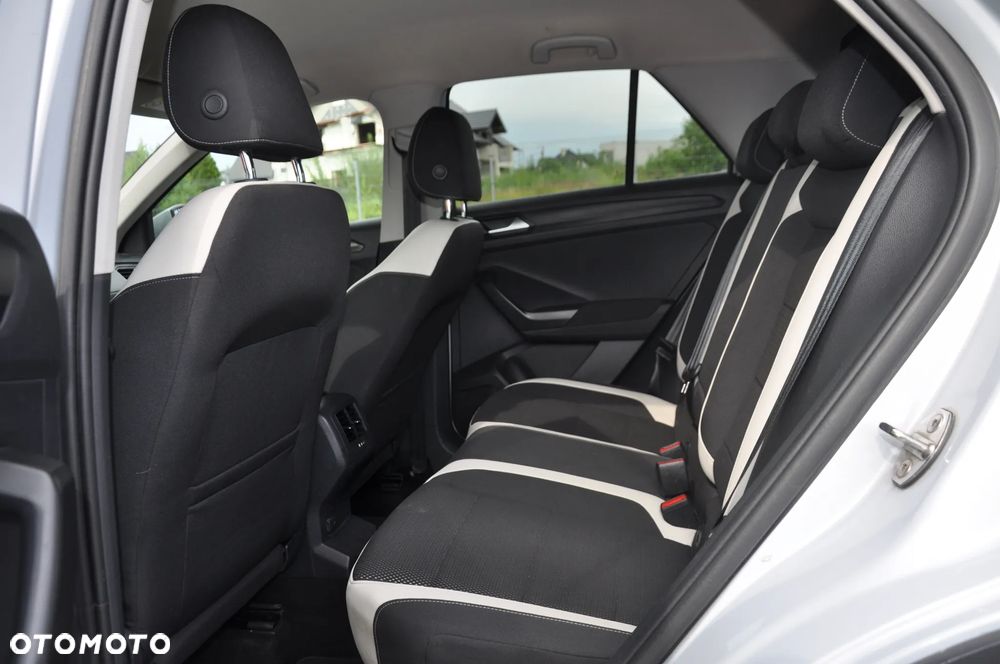 Volkswagen T-Roc 2.0 TDI SCR 4MOTION DSG Sport - 28