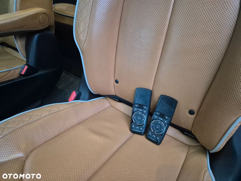 Chrysler Pacifica - 19