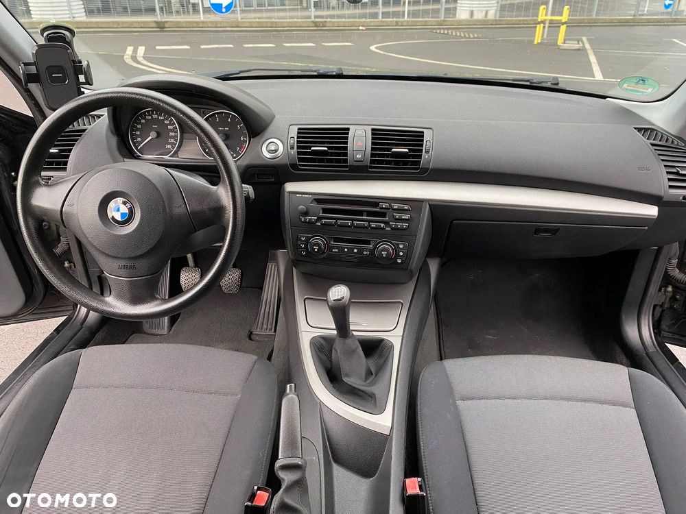 BMW Seria 1 - 18