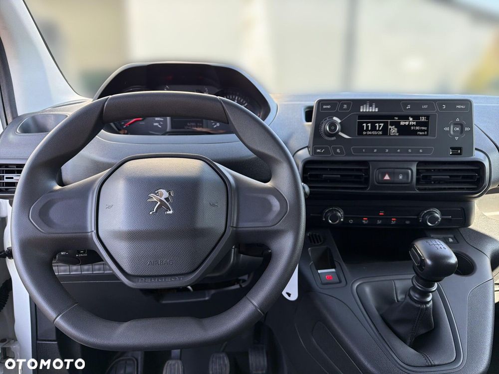 Peugeot partner 1.5 BlueHDi 100 PREMIUM Standard 650 4d - 15