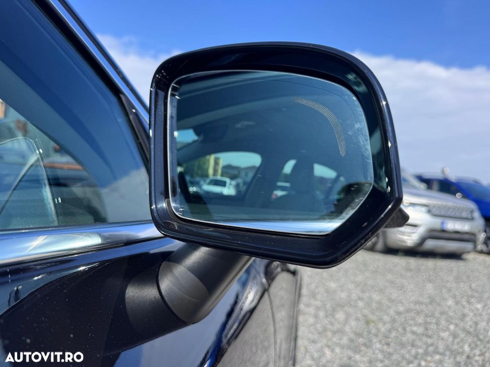 Volvo S60 B4 MHEV AT Plus Dark - 9
