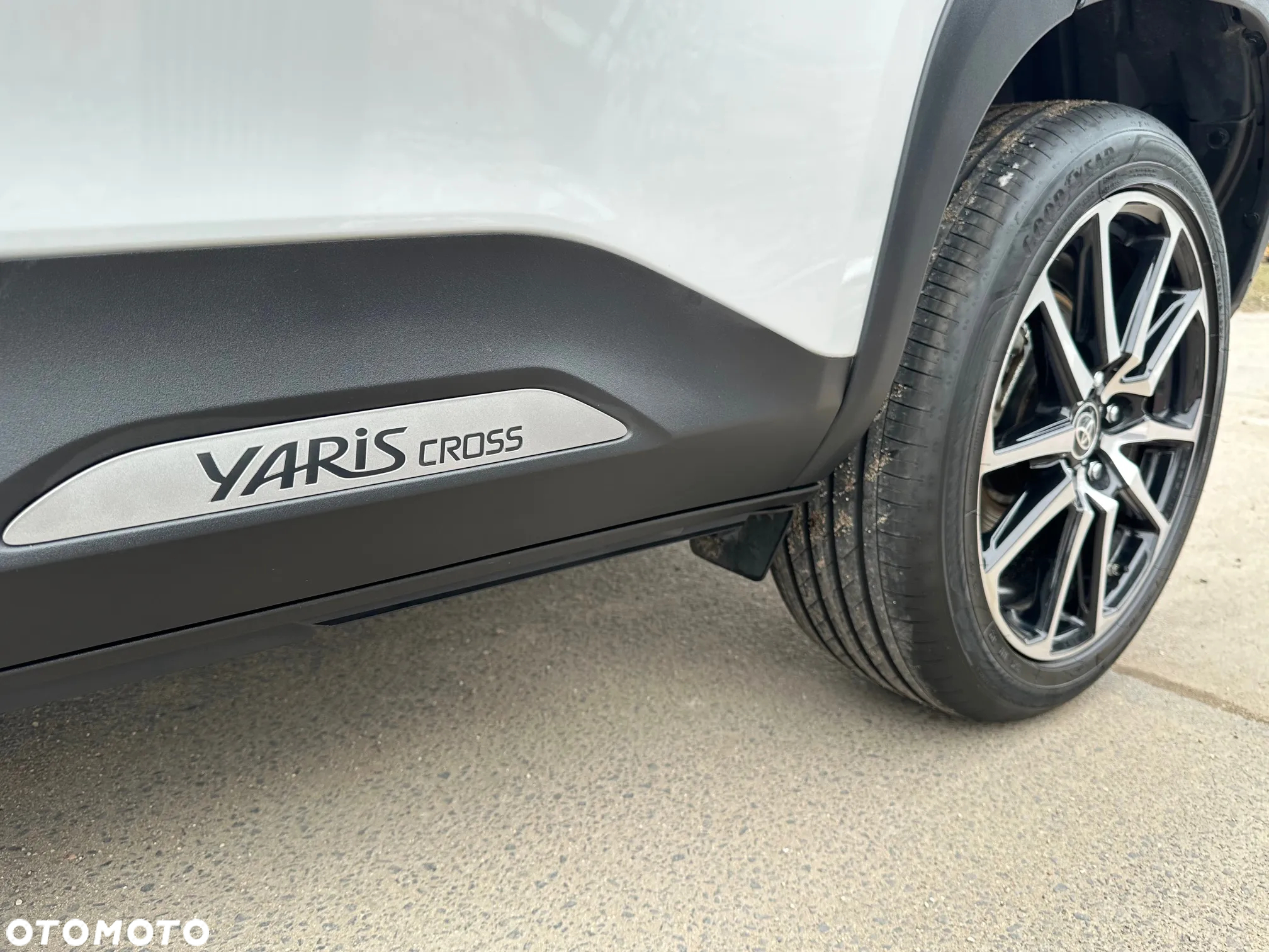 Toyota Yaris Cross Hybrid 1.5 GR Sport - 14