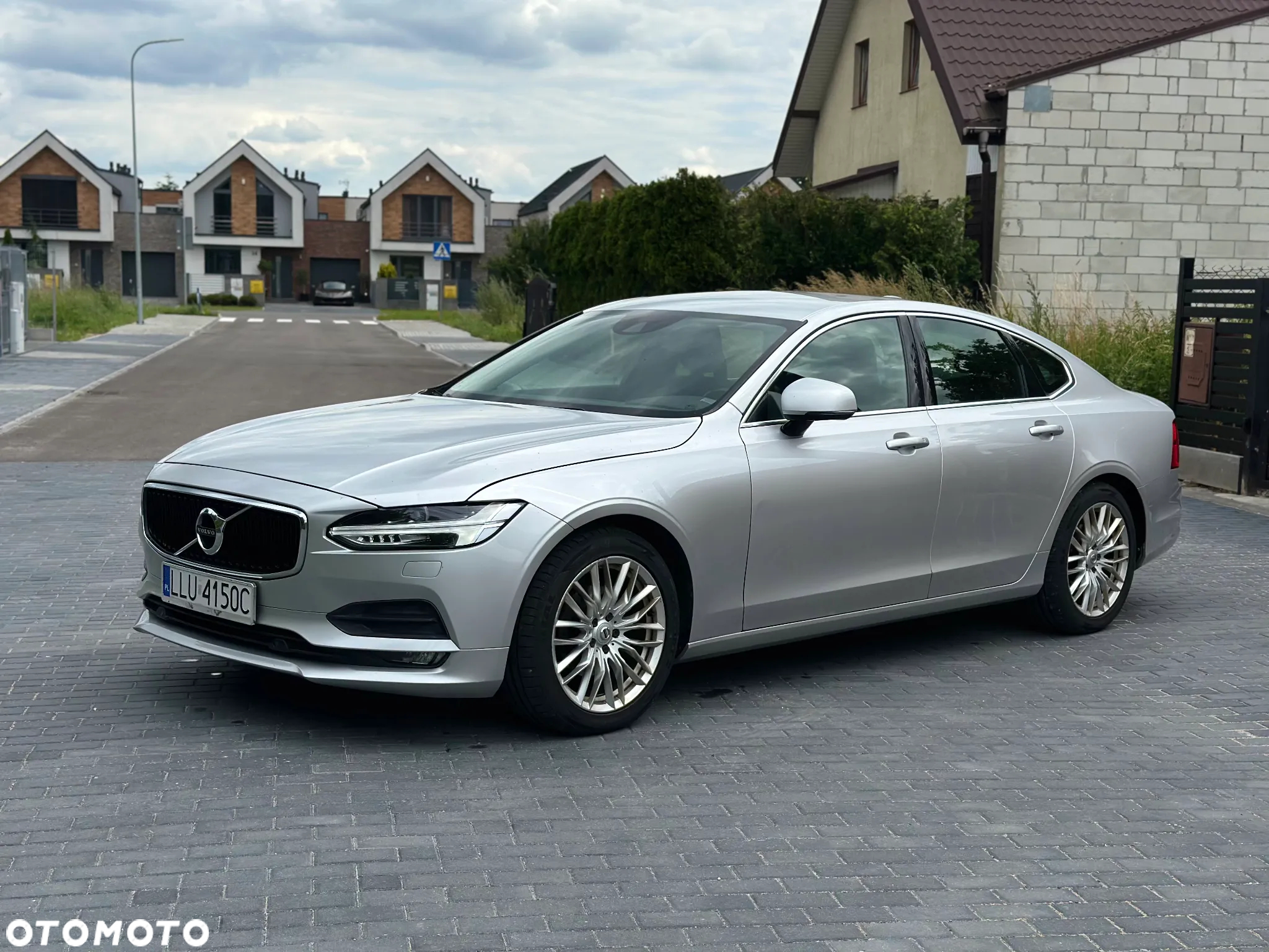 Volvo S90 D4 Momentum - 3