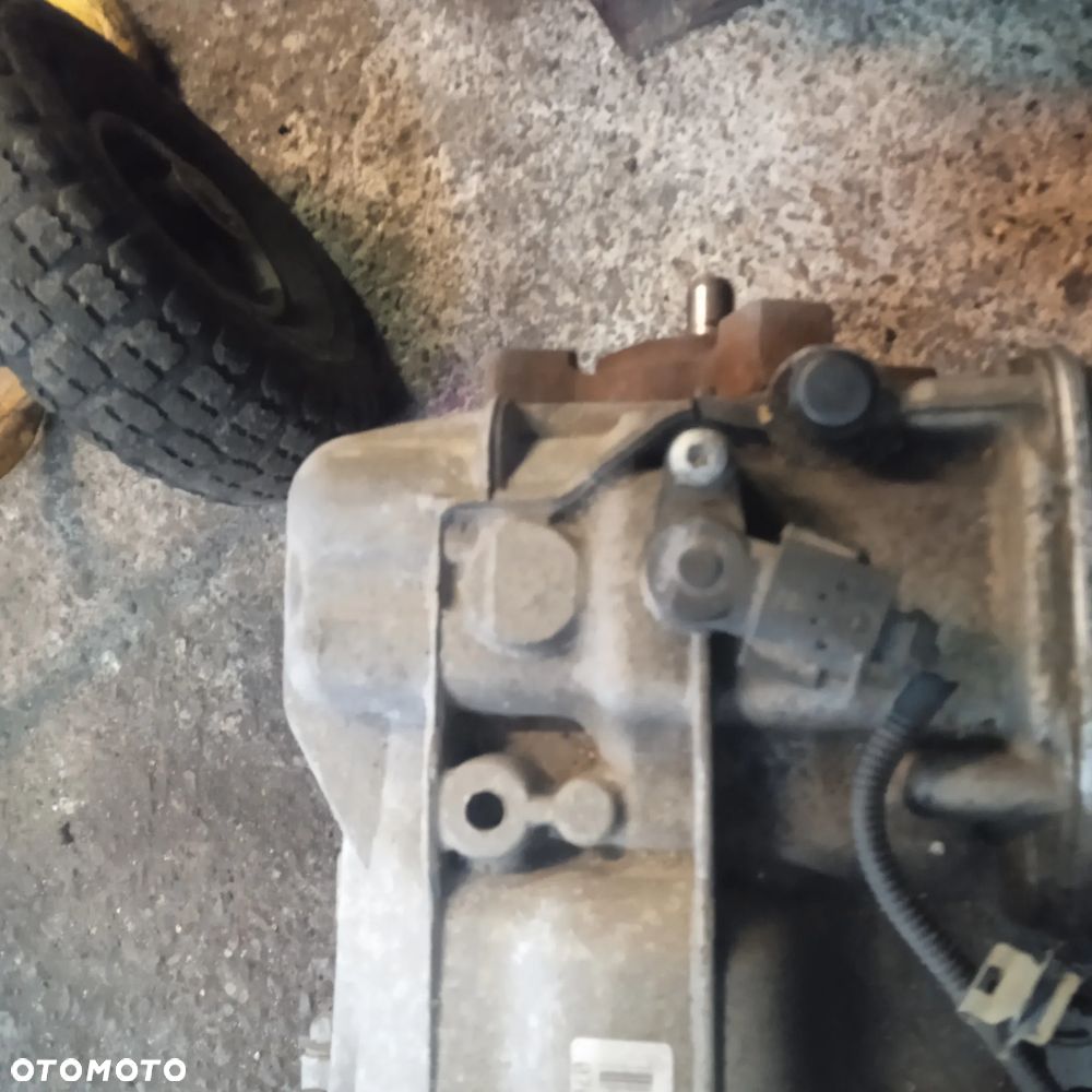 Skrzynia biegów Crafter 2.0TDI HVW9062606900 - 4