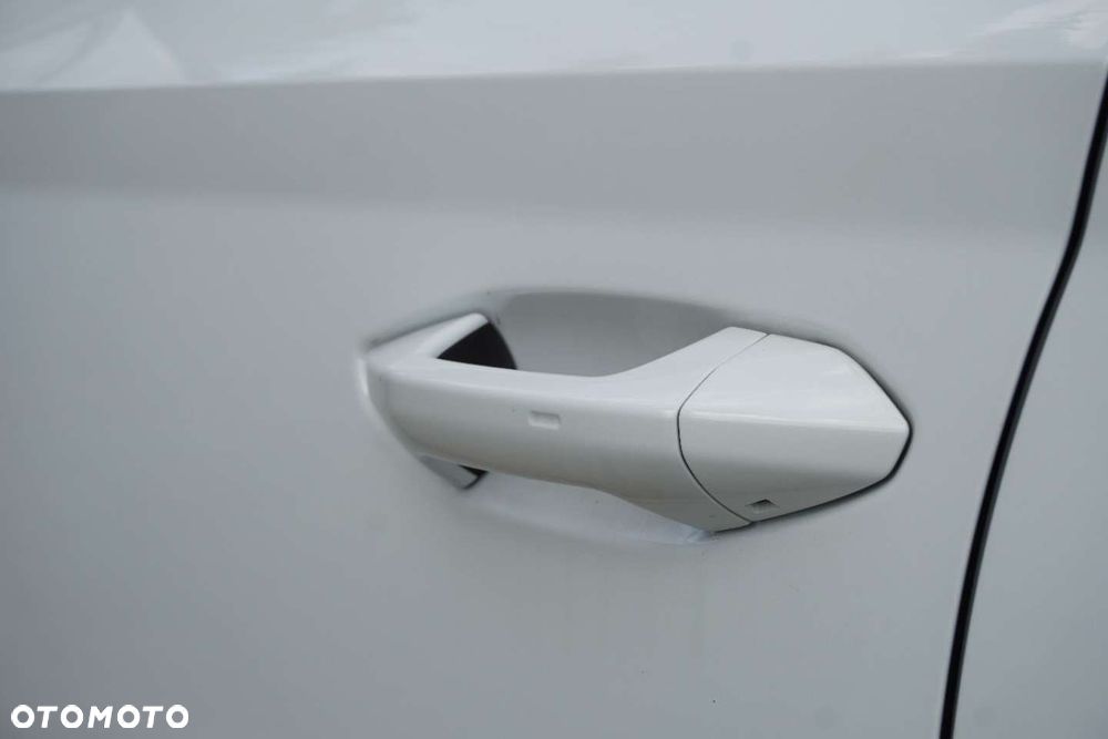 Skoda Octavia 2.0 TDI DSG Ambition - 10