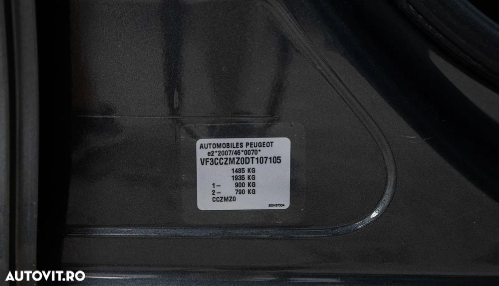 Peugeot 208 1.0 L PureTech Active - 4