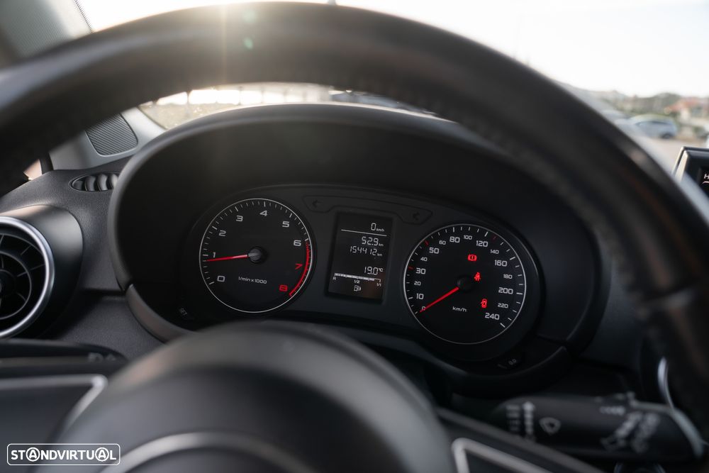 Audi A1 1.2 TFSI Attraction - 12