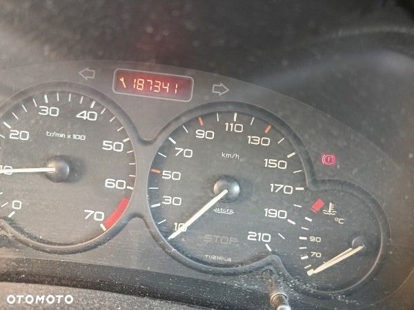 Peugeot 206 1.1 X-Line - 6