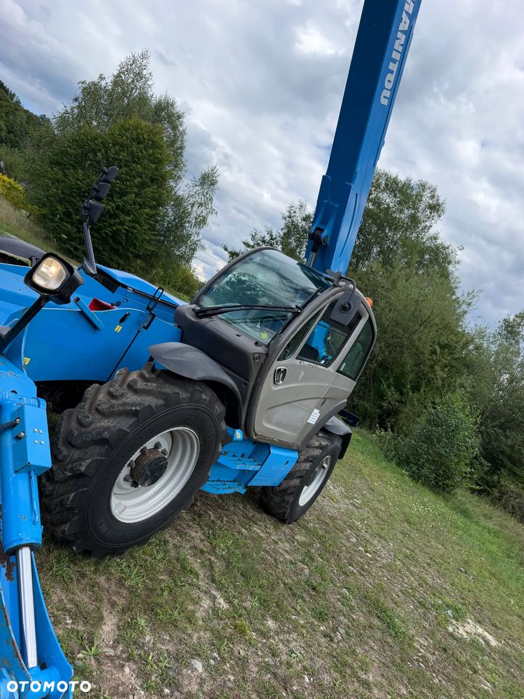 Manitou MT1440. Ładowarka Teleskopowa 14 metrów wysuw! UDŹWIG 4 TONY! Przebieg 2500 mtg. Maszyna jak Nowa z SALONU. 2017 rok. z Norwegii z Gospodarstwa rolnego! Silnik PERKINS Turbo 110 km. Aktualne Serwisy w Dekra. Nowy Model sterowane wszystko z 1 dżojstika. Ani deka luzów czy wycieku. OKAZJA! Jazda REWERS + 4 biegi. Skręt 3 tryby. Wyjście Hydrauliczne na maszcie, Poziomowanie ośi stabilizatory! Wyjścia Hydrauliczne na maszt! Okazja Ani deka luzów i wycieków. Wersja Norweska. Wielka Okazja  Opony jak Nowe! - 5