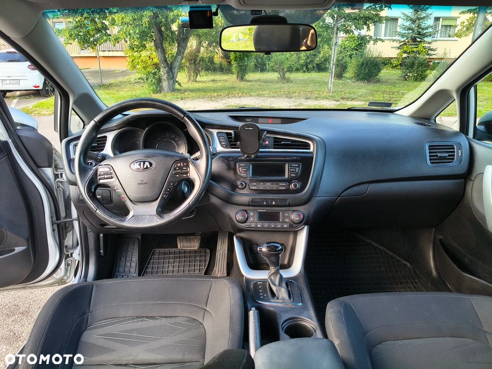 Kia Ceed - 13