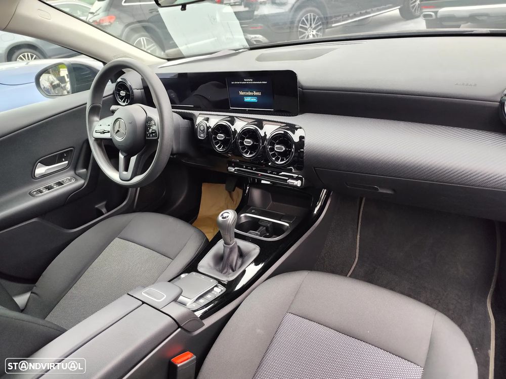 Mercedes-Benz A 180 d Edition 2020 - 6
