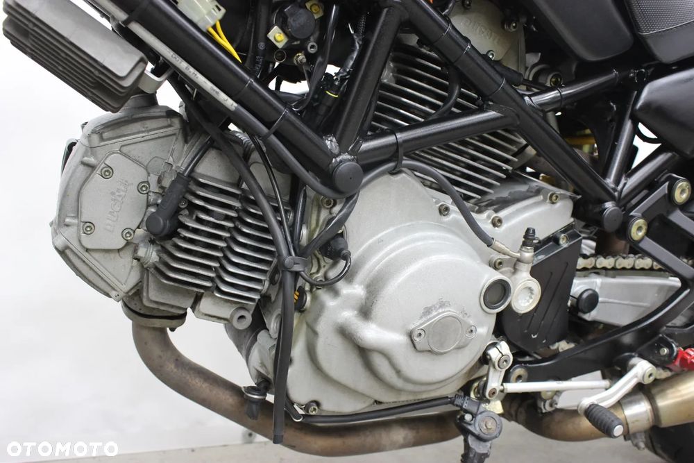 Ducati Monster - 21