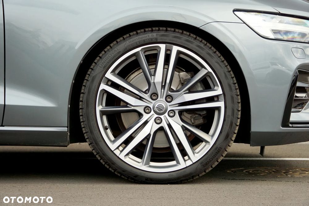 Volvo V60 T6 AWD R-Design - 15