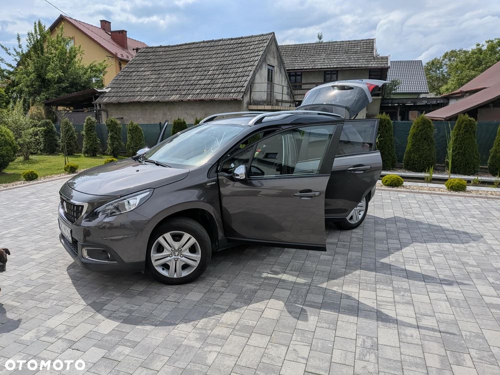 Peugeot 2008 PureTech 82 Style - 12