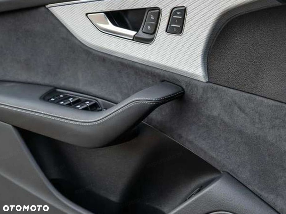 Audi Q8 - 9