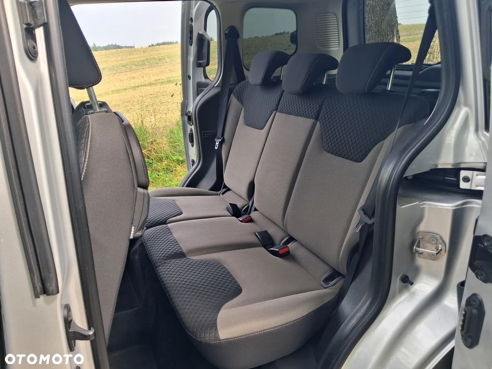 Ford Tourneo Courier 1.0 EcoBoost Ambiente - 13