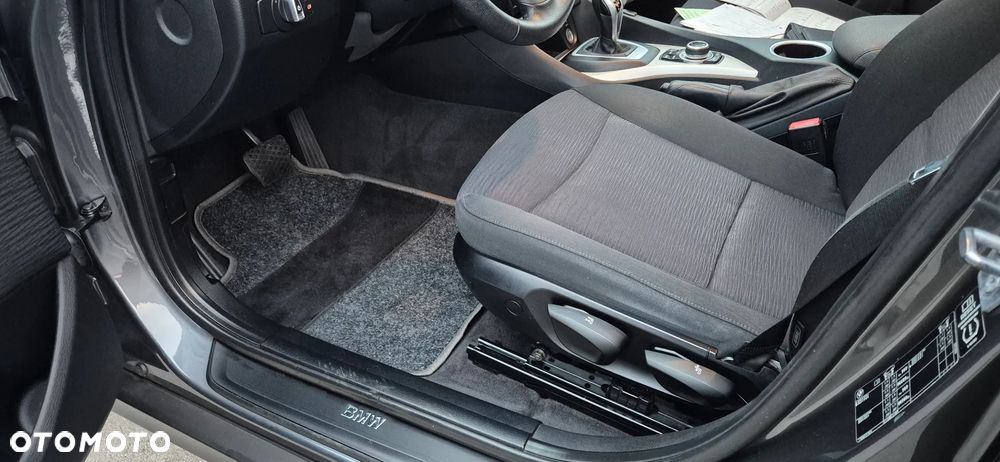 BMW X1 - 24