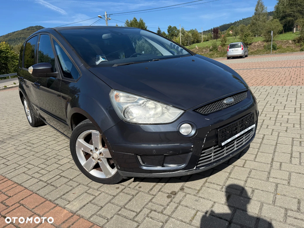 Ford S-Max 2.0 TDCi DPF Titanium