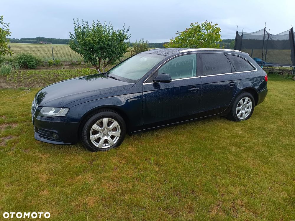 Audi A4 Avant - 22