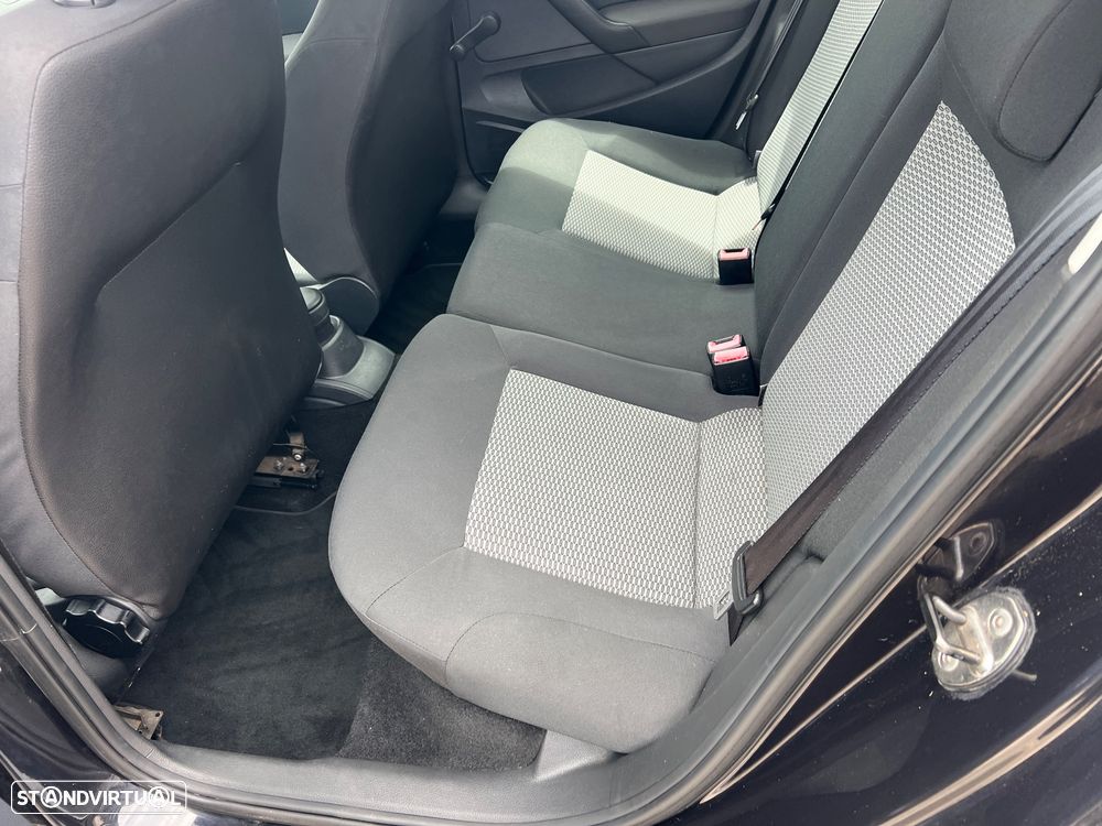 VW Polo 1.6 TDI Confortline BlueMotion - 20