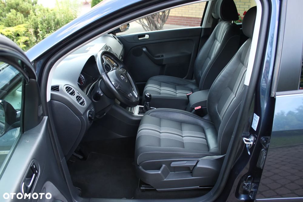 Volkswagen Golf 2.0 TDI DPF MATCH - 13