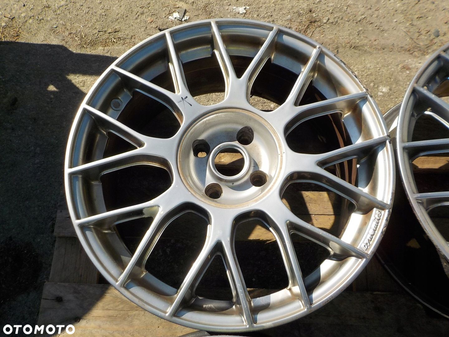 FELGI ALUMINIOWE DYNAMICS R17 4x100 ET37 OTWÓR CENTRUJĄCY 72 MM OPIS - 5