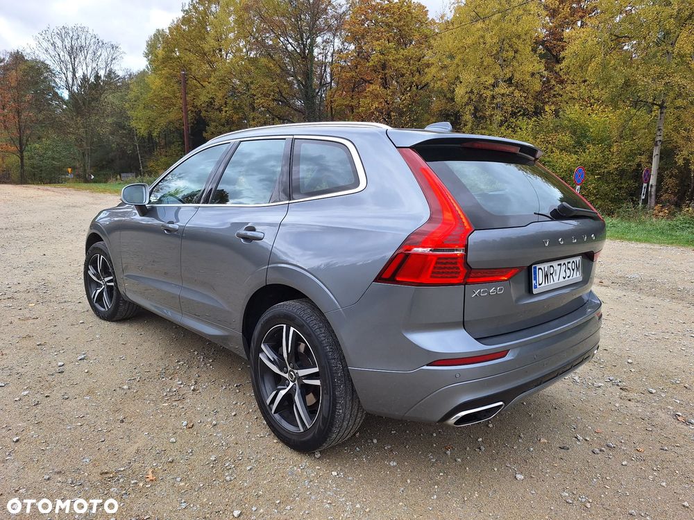 Volvo XC 60 D4 R-Design - 32