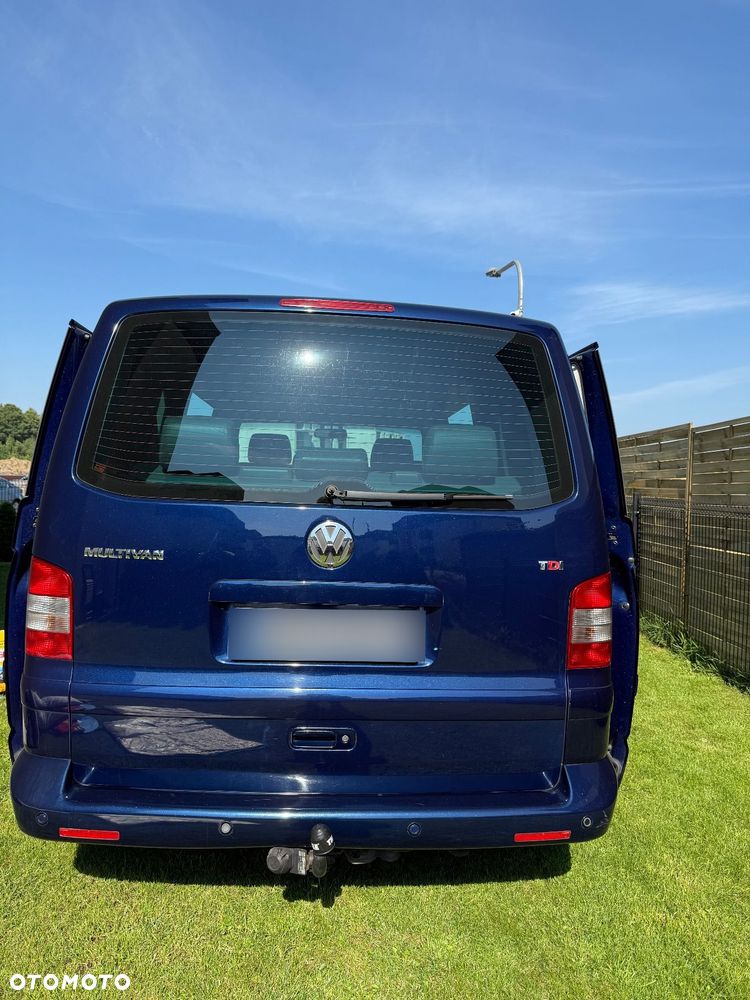 Volkswagen Multivan - 6