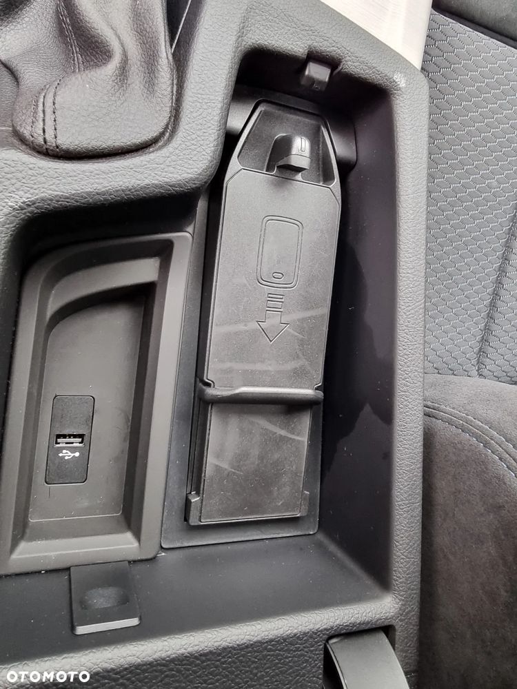 BMW Seria 4 420d xDrive Sport-Aut M Sport - 31