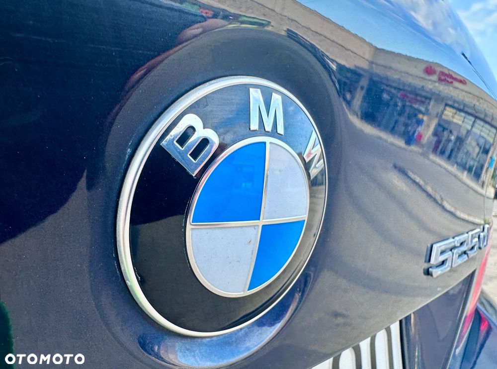 BMW Seria 5 525d xDrive - 16