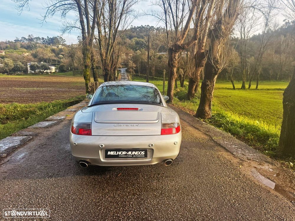 Porsche 911 Série F - 11