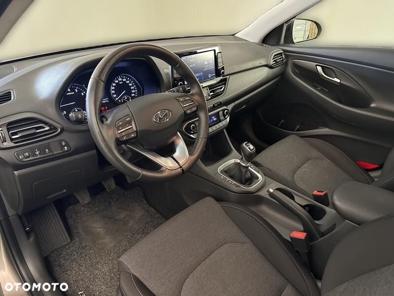 Hyundai i30 1.0 T-GDI Smart - 10