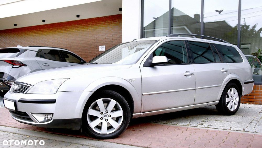 Ford Mondeo 2.0 TDCi Ghia - 4