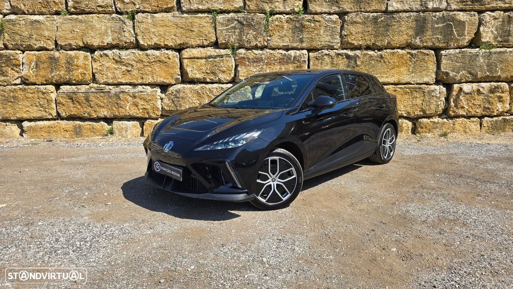 MG MG4 64 kWh Luxury - 1