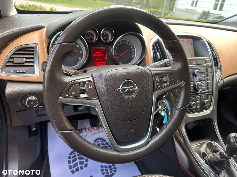Opel Astra 2.0 CDTI Exklusiv - 20