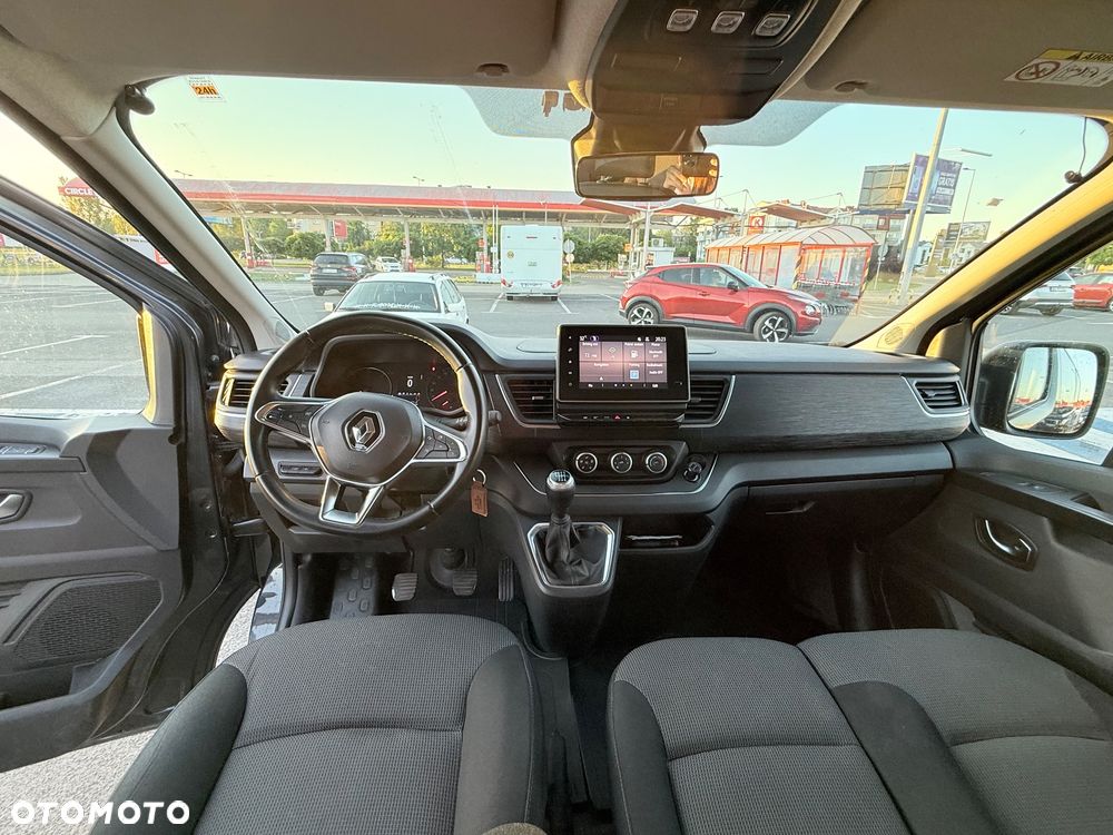 Renault Trafic - 13