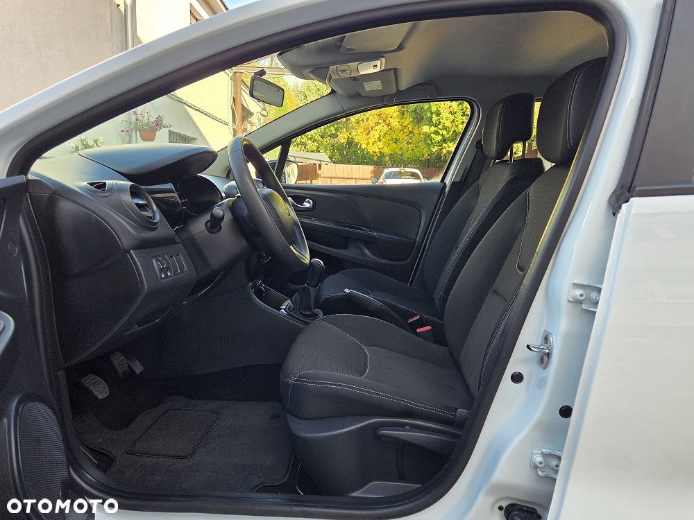 Renault Clio 1.2 16V Life EU6 - 12