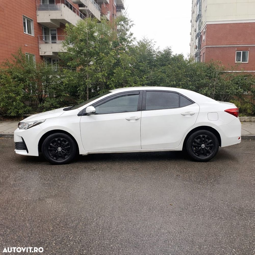 Toyota Corolla 1.4 D-4D Luna - 8