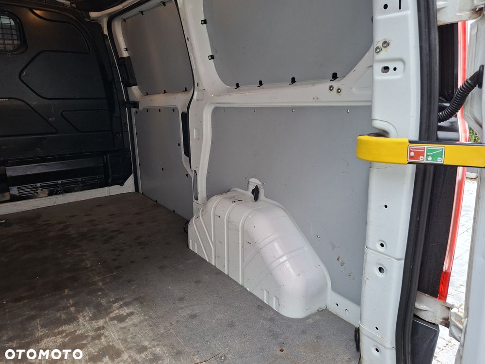 Ford Transit Custom - 14