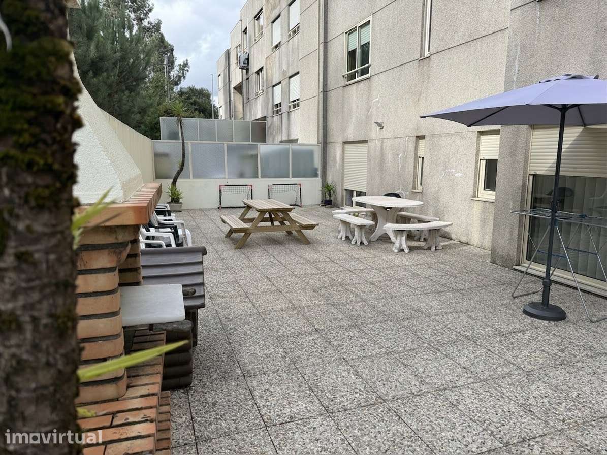 APARTAMENTO T3 EM BAGUIM DO MONTE / RIO TINTO COM TERRAÇO - Grande imagem: 2/11