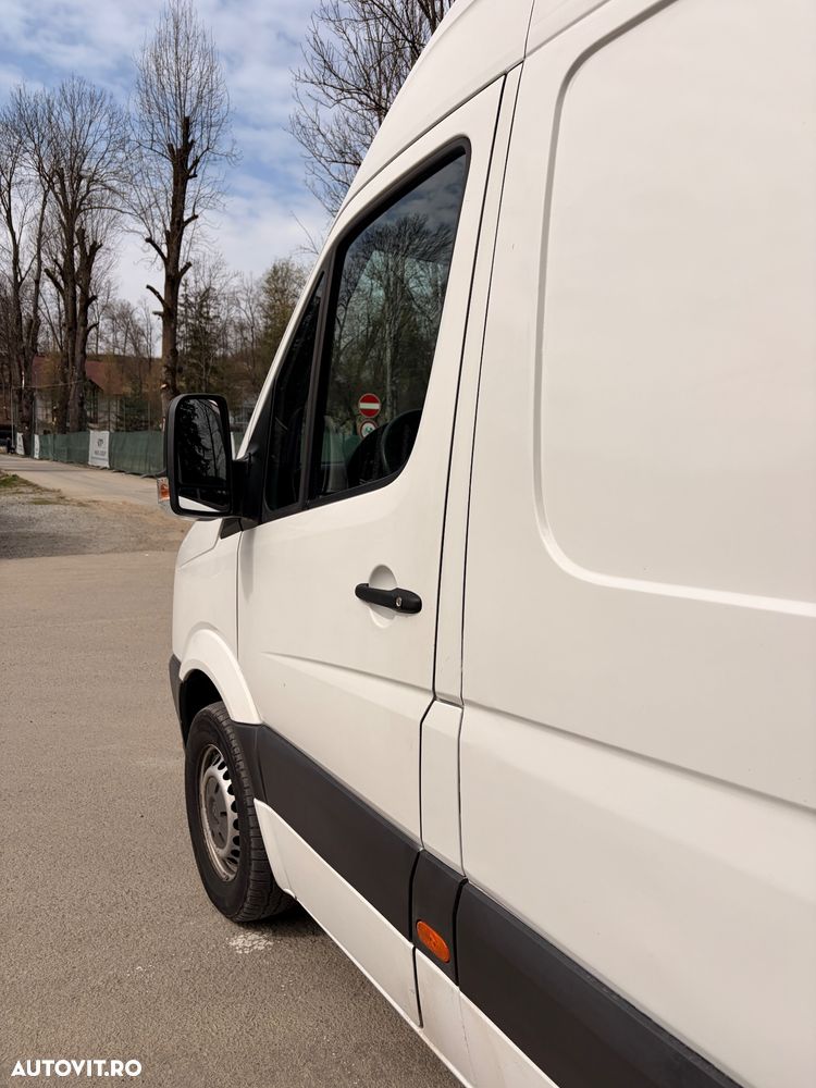 Volkswagen Crafter - 13