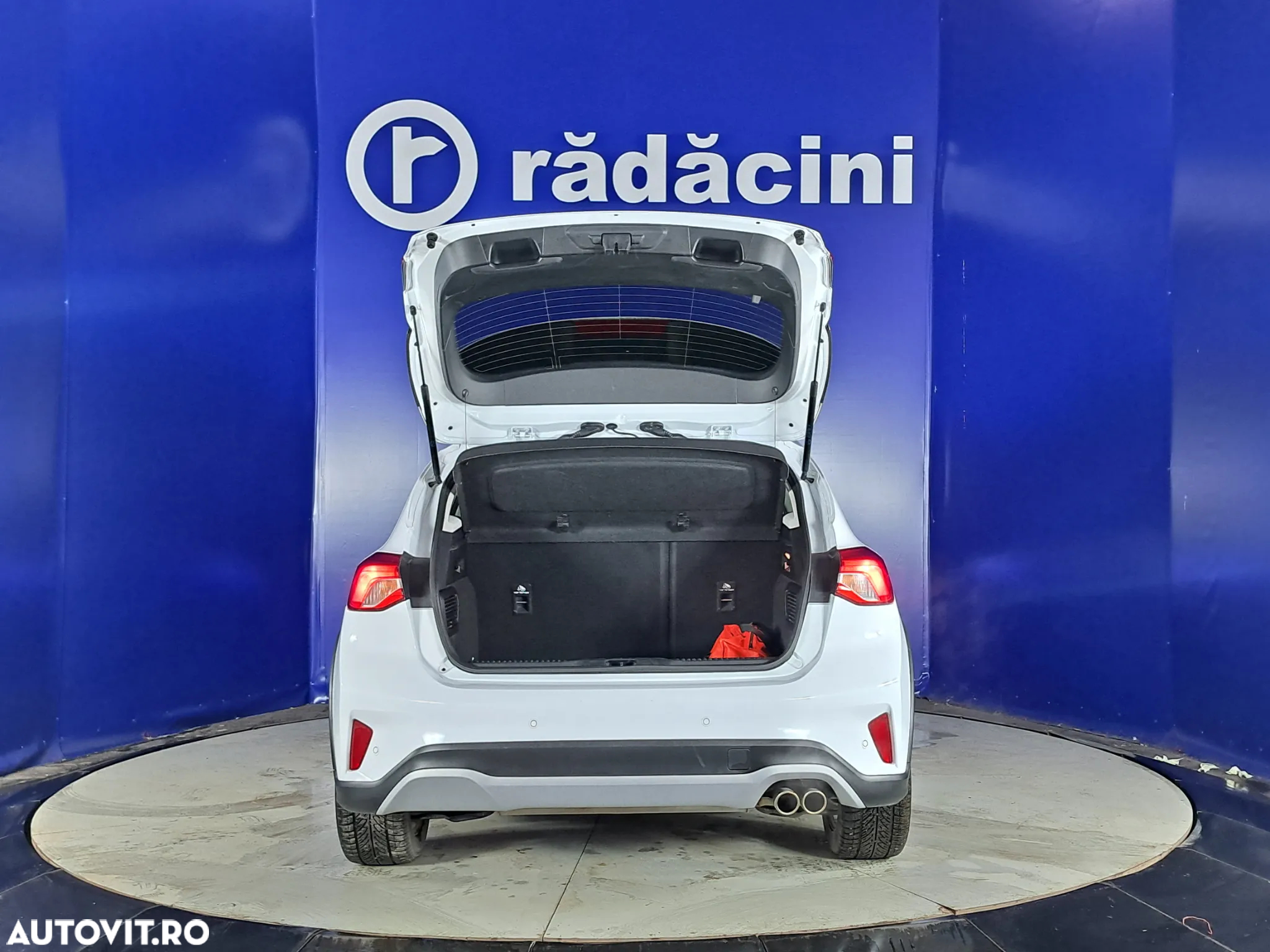 Ford Focus - 19