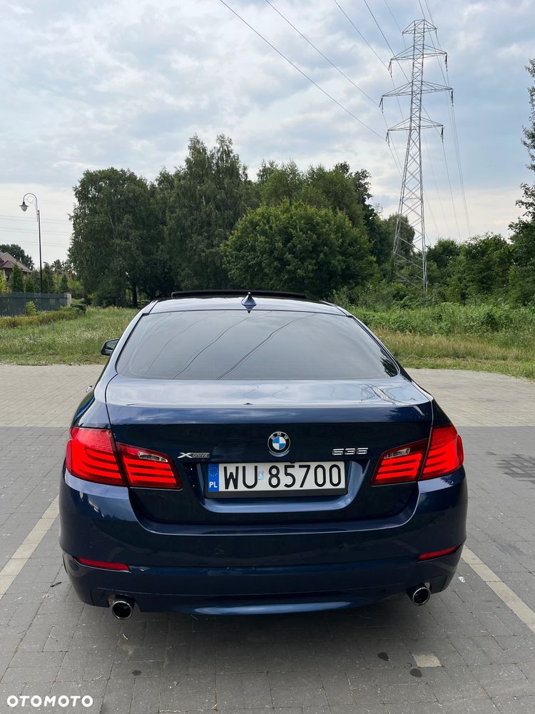 BMW Seria 5 535i xDrive - 7