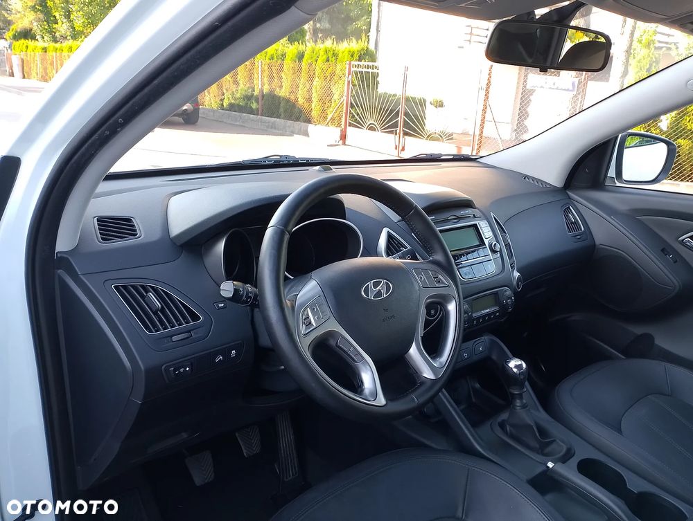 Hyundai ix35 2.0 CRDi Premium 2WD - 23