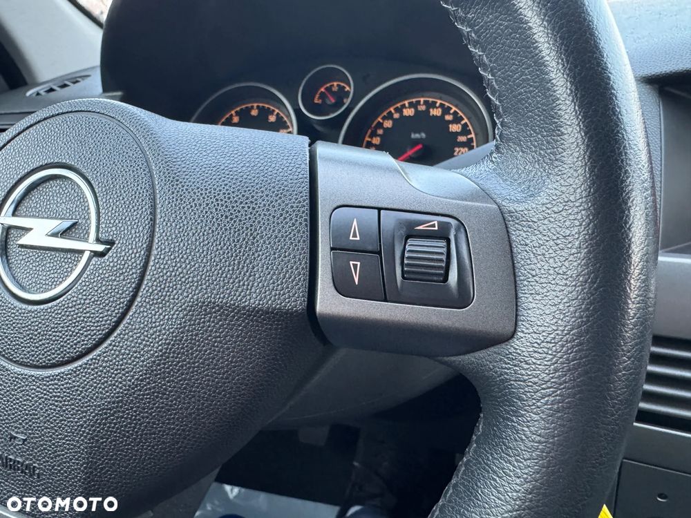 Opel Astra 1.6 Edition - 19