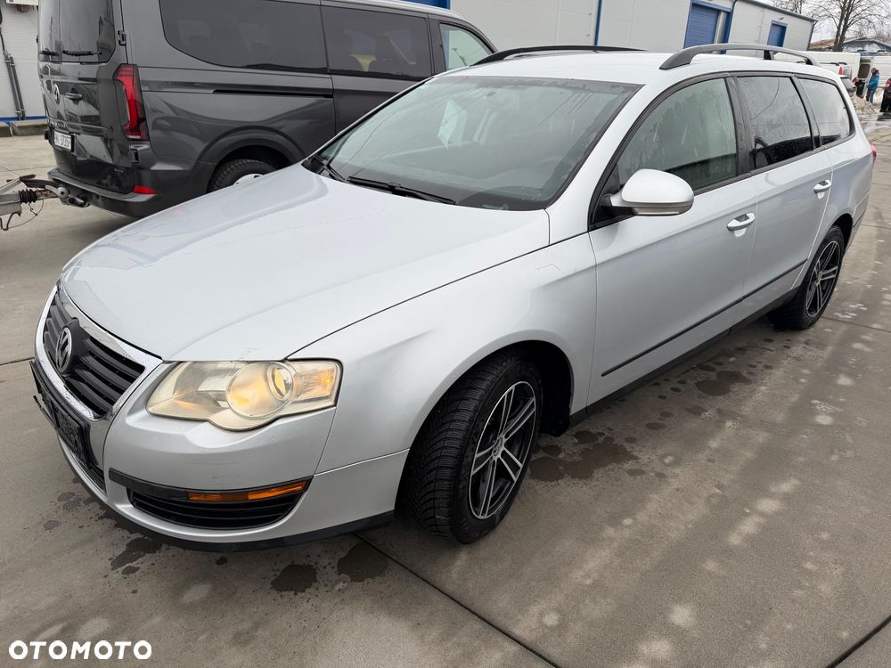 Volkswagen Passat 1.9 TDI Trendline - 3