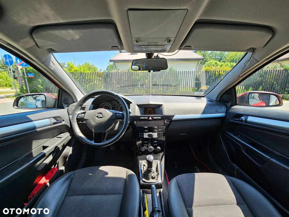 Opel Astra 1.6 T Cosmo - 7