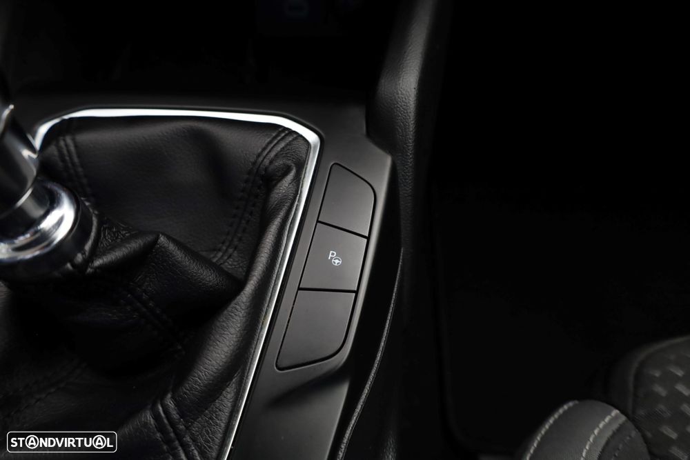 Ford Focus 1.0 EcoBoost MHEV Connected - 23