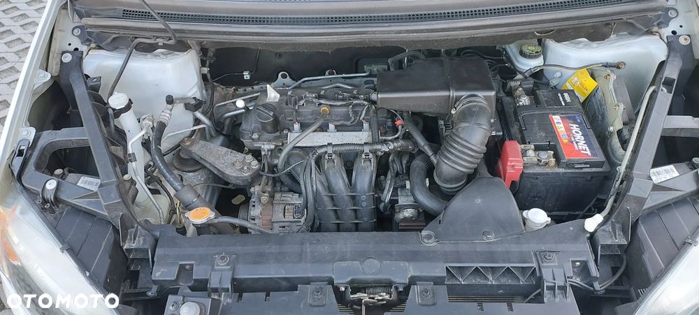 Mitsubishi Colt - 13